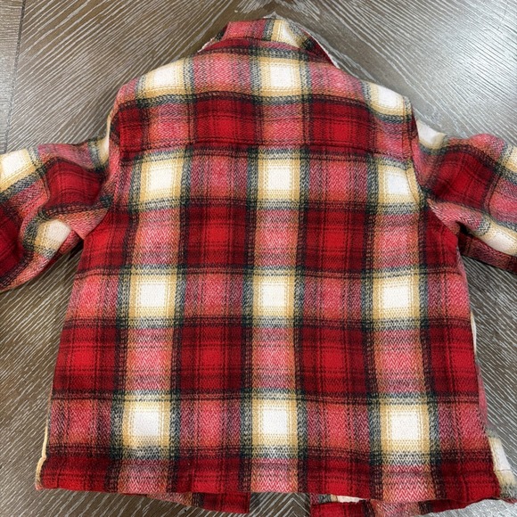 Old Navy Size 3T Red Plaid Flannel Fleece Coat Shacket - Picture 3 of 3